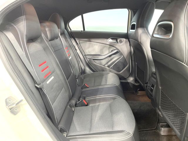 ���㕔���Ȃ��C�ɂȂ�悤�ȃL�Y�E�����ւ��蓙�A�傫�ȃ_���[�W�͂Ȃ��A�ǍD�ȏ�Ԃł��B