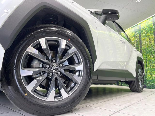 �y����18�C���`�A���~�z�C�[���z�O�ςɃ}�b�`���������A���~�z�C�[���𑕒����Ă���܂��B�e��ЊO�A���~�z�C�[����A�X�^�b�h���X�^�C�����戵�����Ă���܂��B���񂲑��k����������