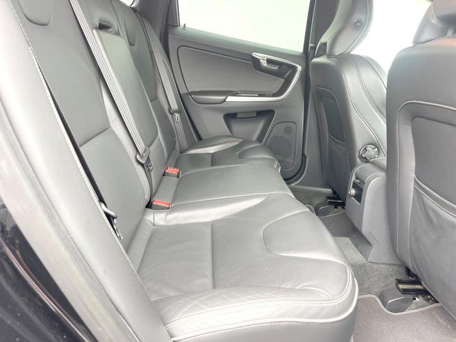 ���㕔���Ȃ��C�ɂȂ�悤�ȃL�Y�E�����ւ��蓙�A�傫�ȃ_���[�W�͂Ȃ��A�ǍD�ȏ�Ԃł��B
