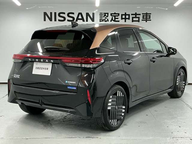 ノートオーラ1.2 G レザーエディション