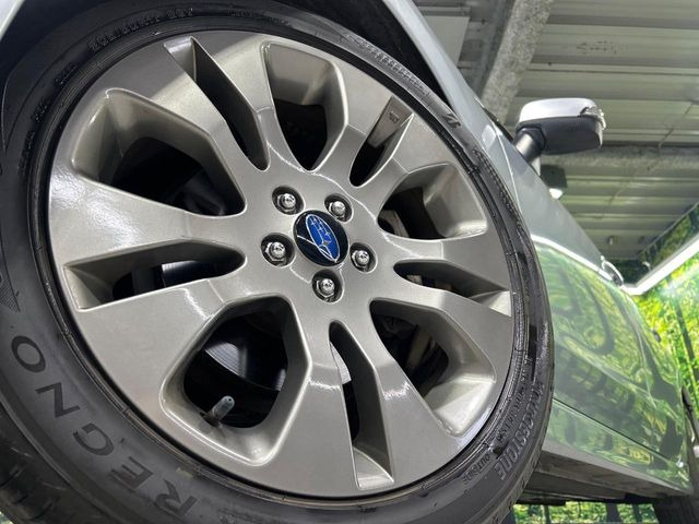 �y����17�C���`�A���~�z�C�[���z�O�ςɃ}�b�`���������A���~�z�C�[���𑕒����Ă���܂��B�e��ЊO�A���~�z�C�[����A�X�^�b�h���X�^�C�����戵�����Ă���܂��B���񂲑��k����������