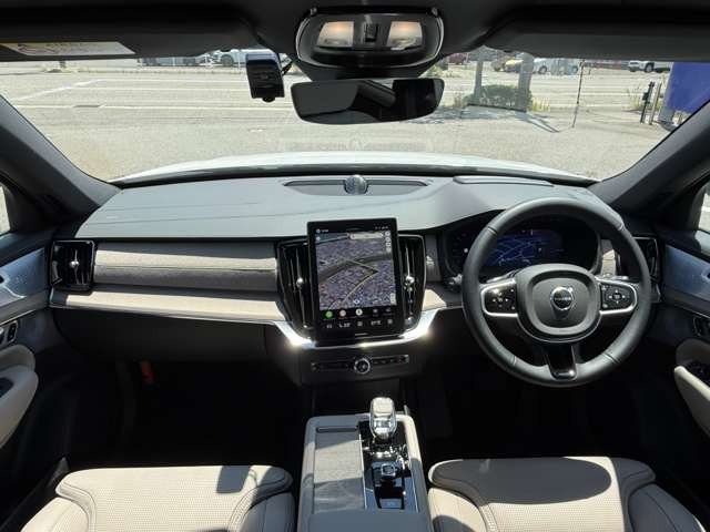 XC90ウルトラ T8 AWD プラグインハイブリッド 4WD