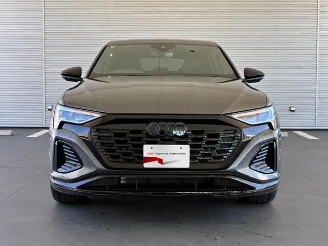 Q8スポーツバック e-tron55 クワトロ Sライン 4WD