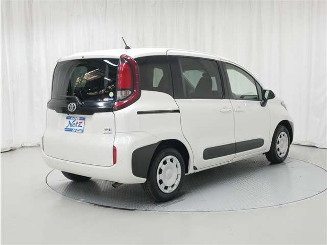 シエンタハイブリッド 1.5 G E-Four 4WD