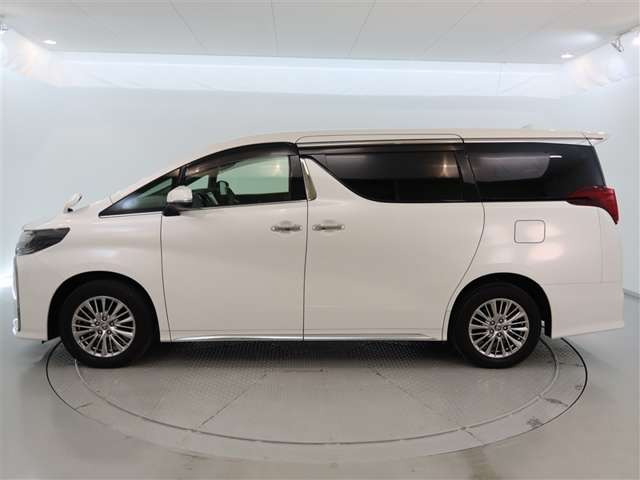 アルファードハイブリッド 2.5 S タイプゴールドIII E-Four 4WD