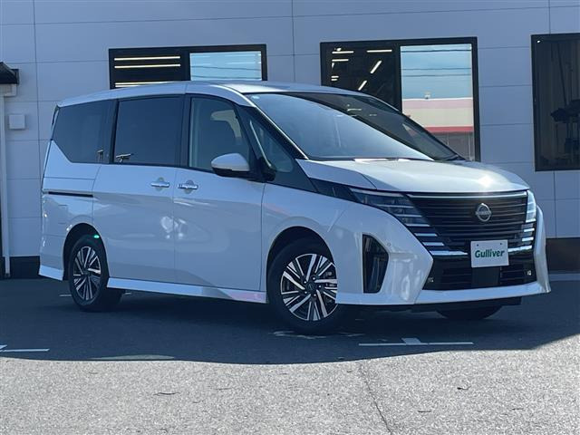 セレナ1.4 e-POWER ハイウェイスターV