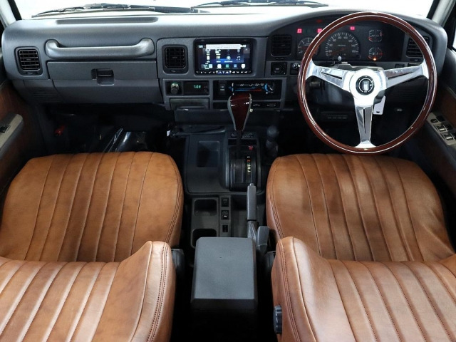 ランドクルーザープラド3.0 SXワイド ディーゼル 4WD