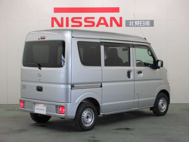 NV100クリッパーDX ハイルーフ 5AGS車 4WD