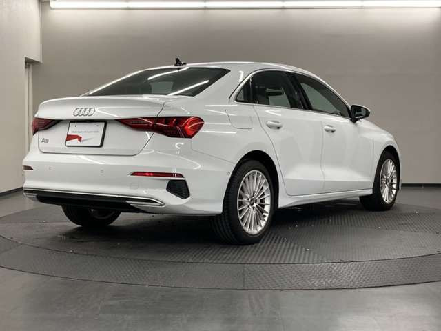 A3セダン30 TFSI アドバンスド