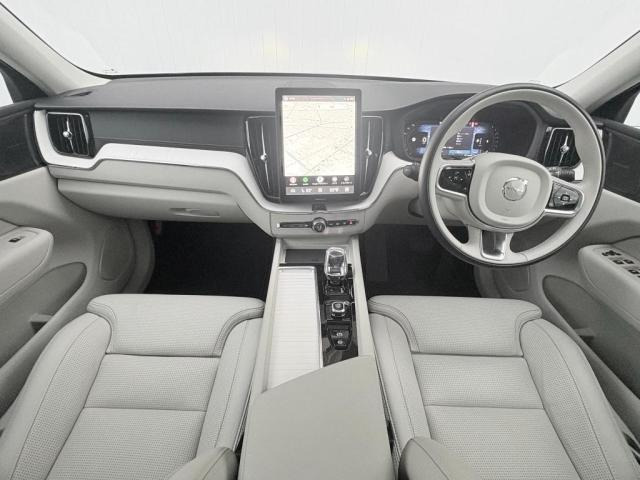 XC60ウルトラ B5 AWD 4WD