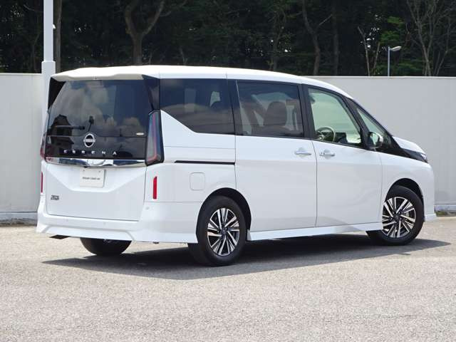 セレナ2.0 ハイウェイスターV