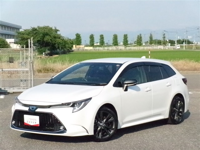 カローラツーリング1.8 ハイブリッド W×B E-Four 4WD