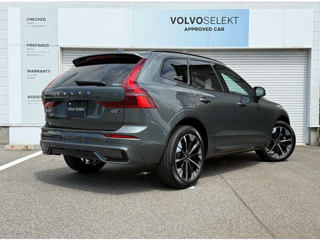 XC60ウルトラ B5 AWD ダークエディション 4WD