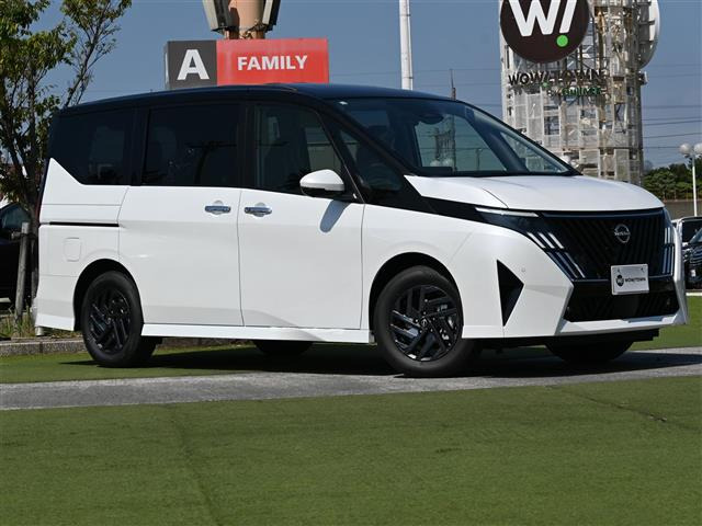 セレナ1.4 e-POWER ハイウェイスターV