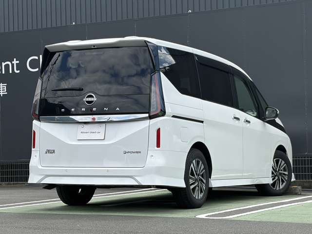 セレナ1.4 e-POWER ハイウェイスターV