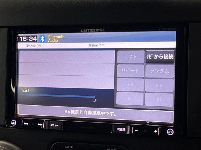 ��Bluetooth:���莝���̃X�}�[�g�t�H���ȂǂƐڑ����A�n���Y�t���[�ʘb��Տꊴ����~���[�W�b�N�Đ������y���݂��������܂��B�����ڑ��ł��̂Ŕς킵��������܂����