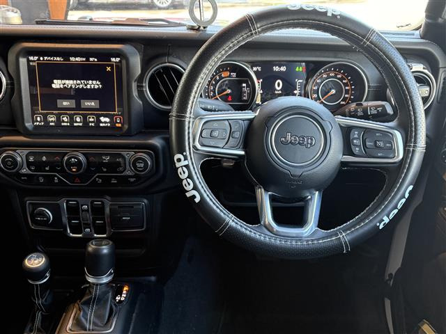 ラングラーアンリミテッド サハラ 4WD