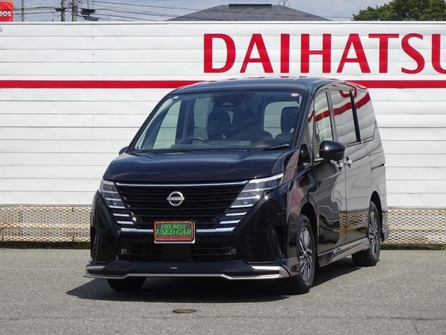 セレナ1.4 e-4ORCE ハイウェイスターV 4WD