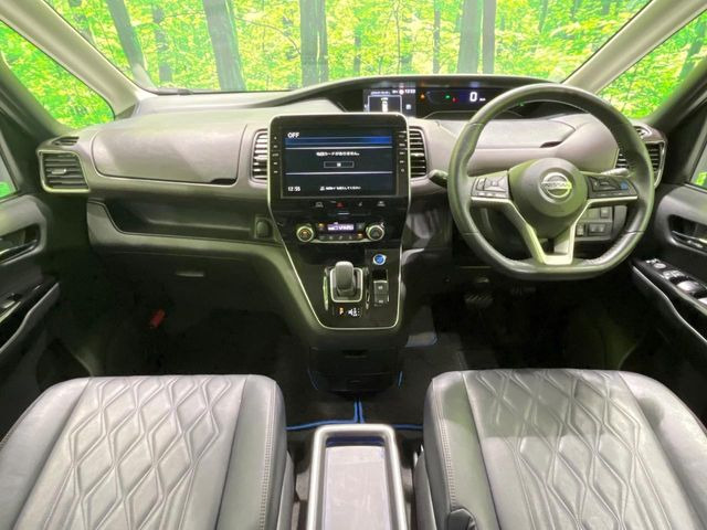 セレナ1.2 e-POWER ハイウェイスターG