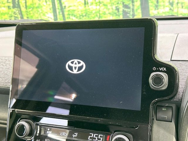 �y10.5�C���` �f�B�X�v���C�I�[�f�B�I�z���ʂ̃f�B�X�v���C��AppleCarPlay��AndroidAuto�����p�\�B�傫�ȉ�ʂŃX�}�z�i�r�A�v���������p���������܂���