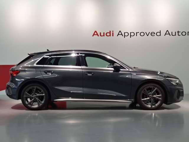 A3スポーツバック30 TFSI Sライン