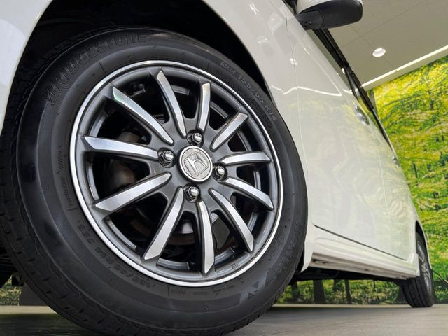 �y����14�C���`�A���~�z�C�[���z�O�ςɃ}�b�`���������A���~�z�C�[���𑕒����Ă���܂��B�e��ЊO�A���~�z�C�[����A�X�^�b�h���X�^�C�����戵�����Ă���܂��B���񂲑��k����������