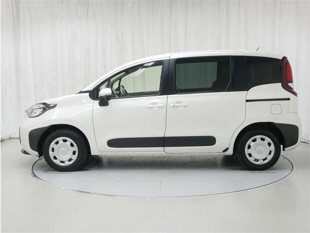 シエンタハイブリッド 1.5 G E-Four 4WD