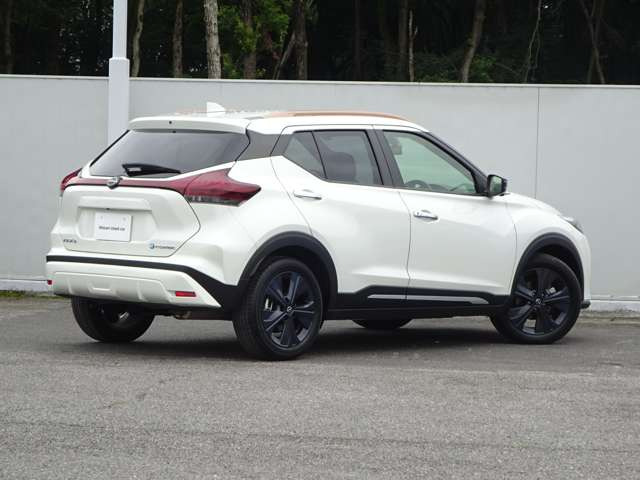 キックス1.2 X 90周年記念車 (e-POWER)