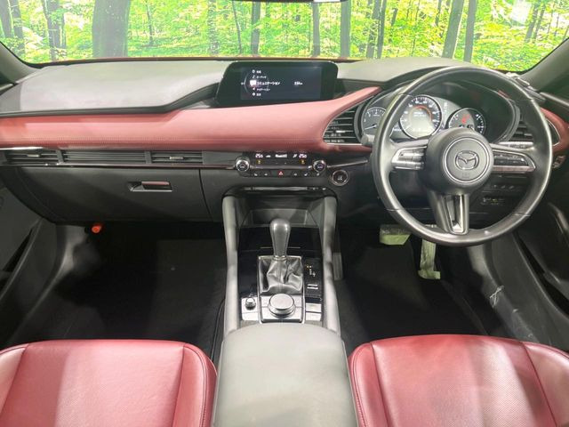 MAZDA3ファストバック2.0 20S バーガンディ セレクション