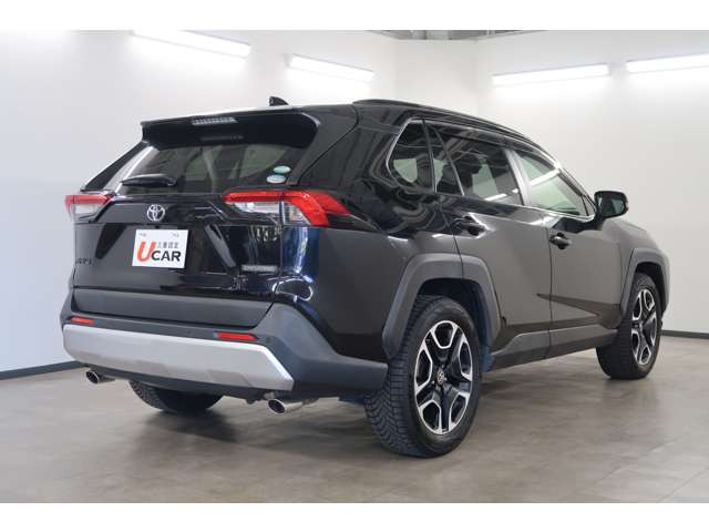 RAV42.0 アドベンチャー 4WD