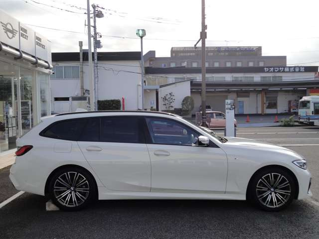 3シリーズツーリング318i Mスポーツ