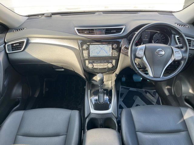エクストレイル2.0 20Xt エマージェンシーブレーキパッケージ