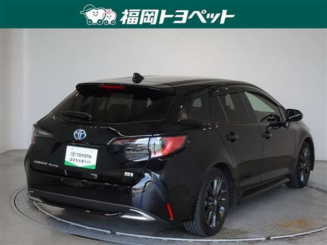 カローラツーリング1.8 ハイブリッド W×B E-Four 4WD
