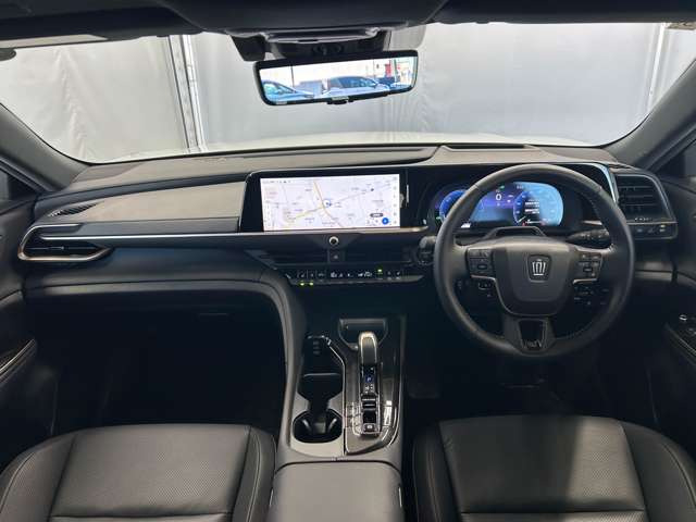 クラウンスポーツ2.5 Z E-Four 4WD