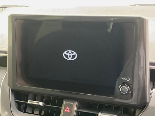 �y8�C���` �f�B�X�v���C�I�[�f�B�I�z���ʂ̃f�B�X�v���C��AppleCarPlay��AndroidAuto�����p�\�B�傫�ȉ�ʂŃX�}�z�i�r�A�v���������p���������܂���