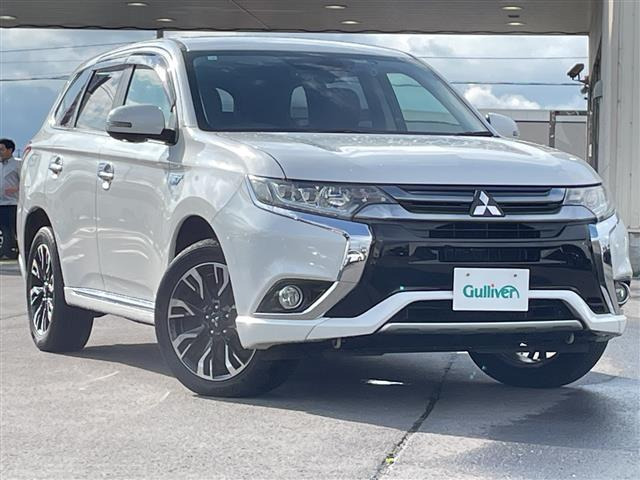 アウトランダーPHEV2.0 G ナビパッケージ 4WD