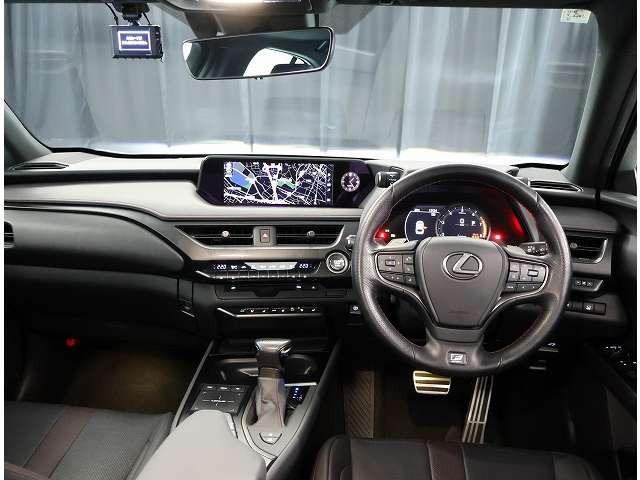 UX200 Fスポーツ