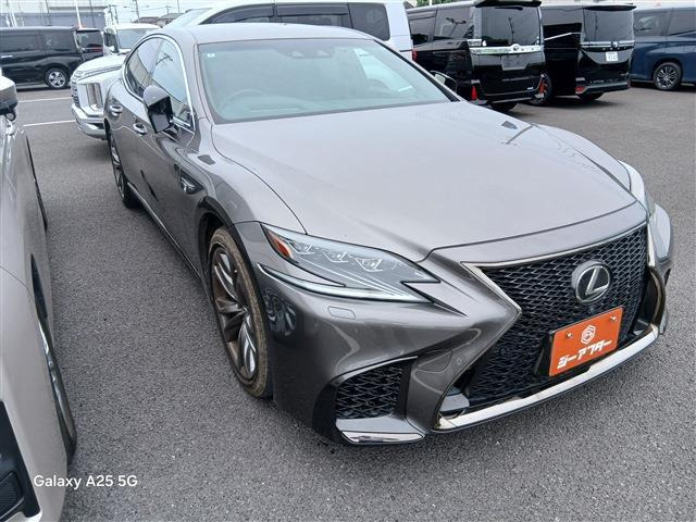 LS500 Fスポーツ