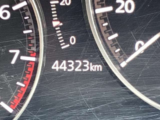 MAZDA3ファストバック2.0 20S Lパッケージ