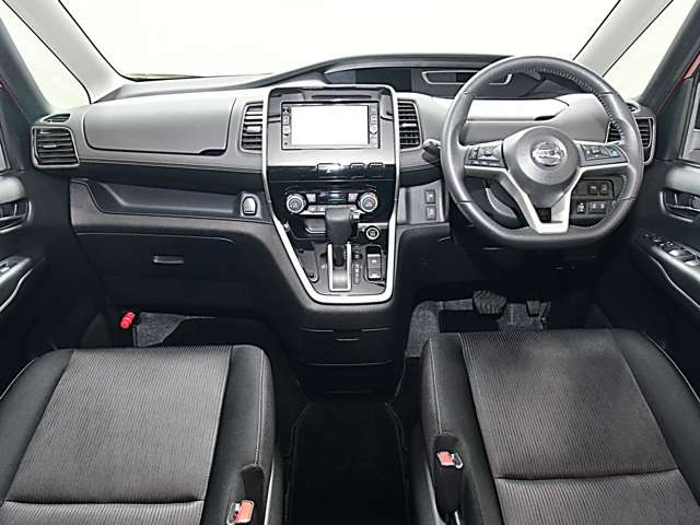 セレナ2.0 ハイウェイスター プロパイロット エディション 4WD