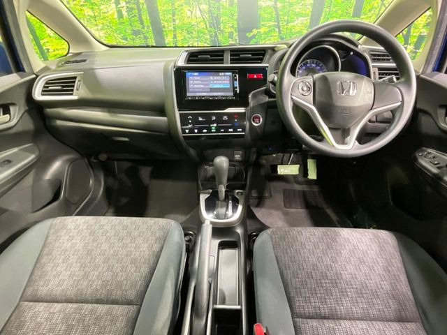 フィット1.3 13G Fパッケージ