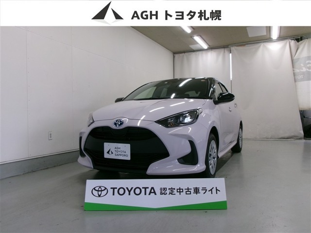 ヤリス1.5 ハイブリッド X E-Four 4WD