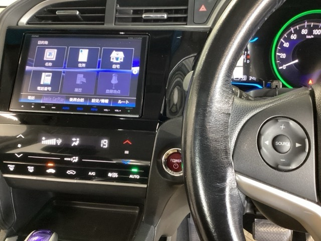 シャトル1.5 ハイブリッド 助手席回転シート車