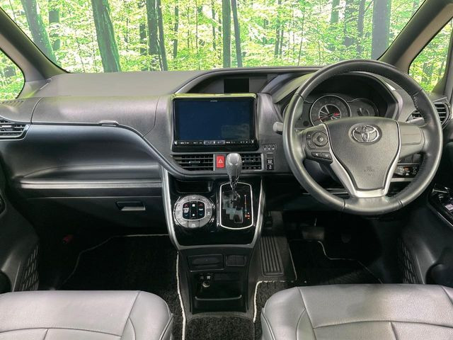 ヴォクシー2.0 ZS 煌