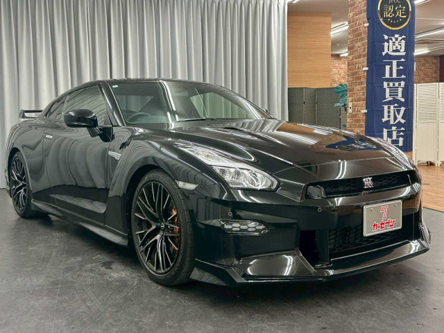 GT-R3.8 ブラックエディション 4WD