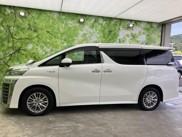 ヴェルファイアハイブリッド 2.5 ZR E-Four 4WD