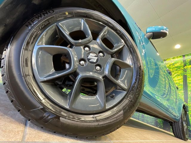 �y����16�C���`�A���~�z�C�[���z�O�ςɃ}�b�`���������A���~�z�C�[���𑕒����Ă���܂��B�e��ЊO�A���~�z�C�[����A�X�^�b�h���X�^�C�����戵�����Ă���܂��B���񂲑��k����������