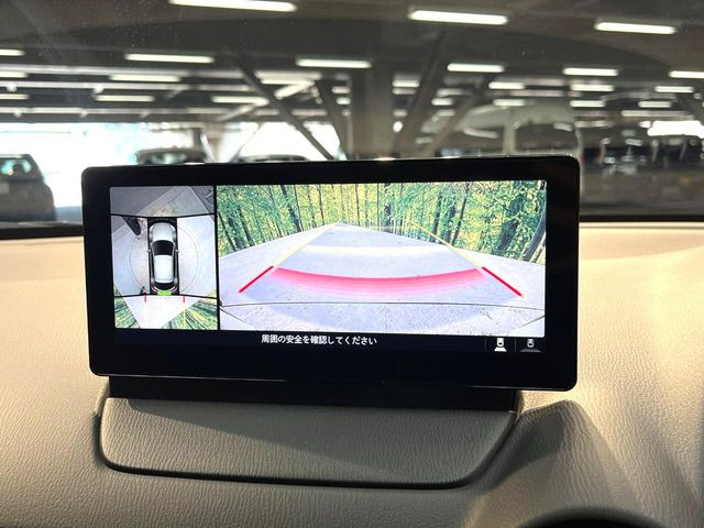 �y360&deg;�r���[���j�^�[�z��p�̃J�����ɂ��A�ォ�猩���낵���悤�Ȏ��_��360�x�N���}�̎��͂��m�F���邱�Ƃ��ł��܂������p�������m�F���₷���A�����ꏊ�ł̐؂�Ԃ��⒓�Ԃ��X���[�Y�ɍs���܂��B