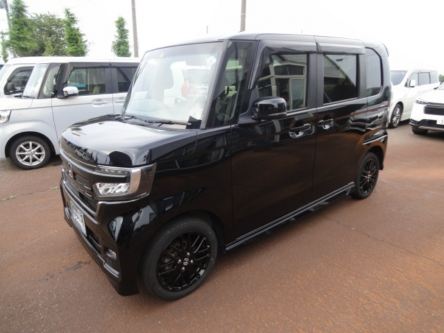 N-BOXカスタムL ターボ スタイルプラス ブラック 4WD