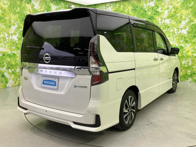 セレナ1.2 e-POWER ハイウェイスターV